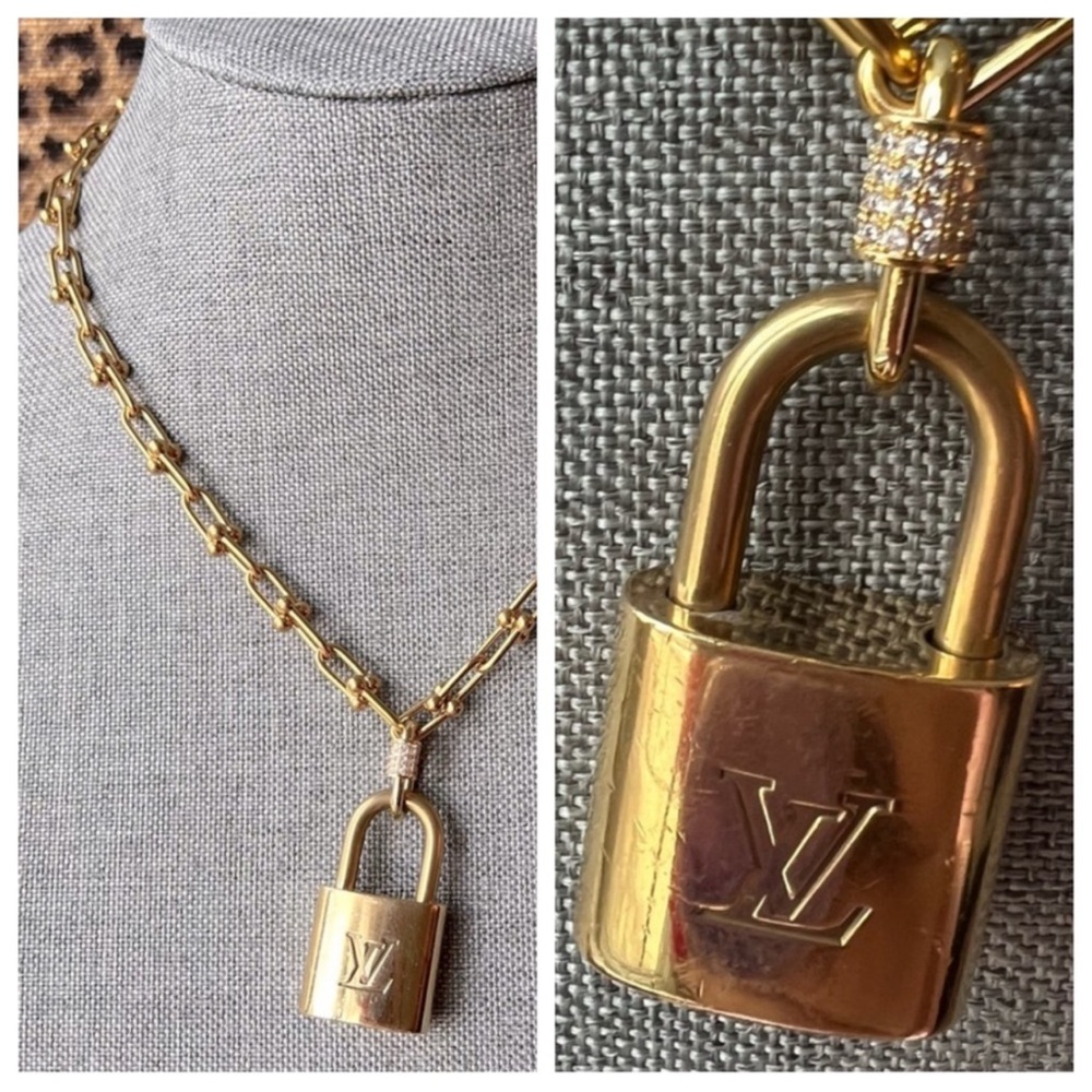 🆕 Louis Vuitton Padlock 18k gold Link Chain vintage & brand new 317 Authentic